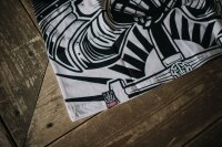 TEUTON. WHITE. XL